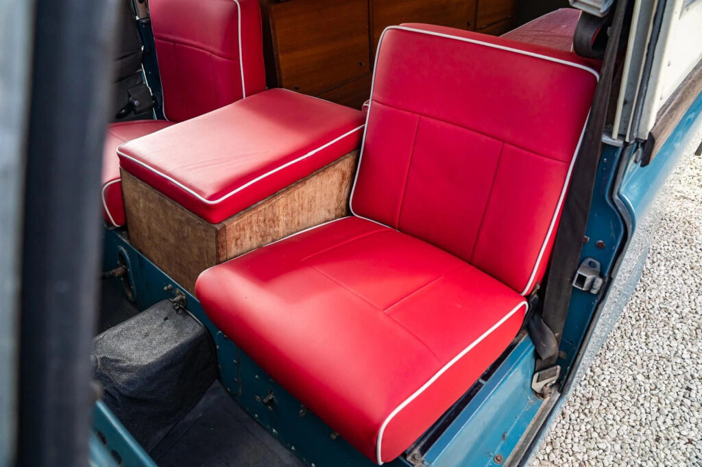 1964 Land Rover Series 2 Searle Camper Carawagon ” Olympia Motorshow Car”