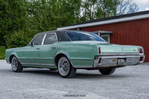 1967 Oldsmobile Cutlass Supreme Town Sedan for sale