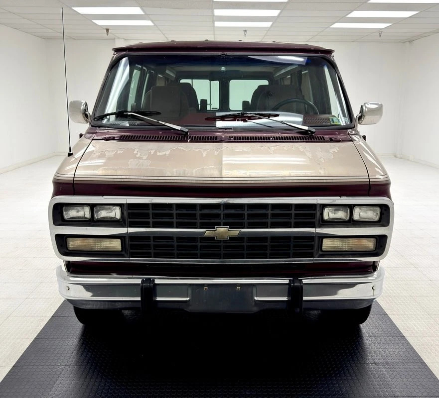 1993 Chevrolet Van 20 Rockwood Conversion