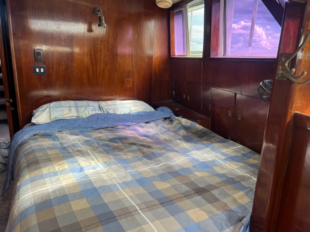 65′ Diesel Trawler Great loop boat and Beyond
