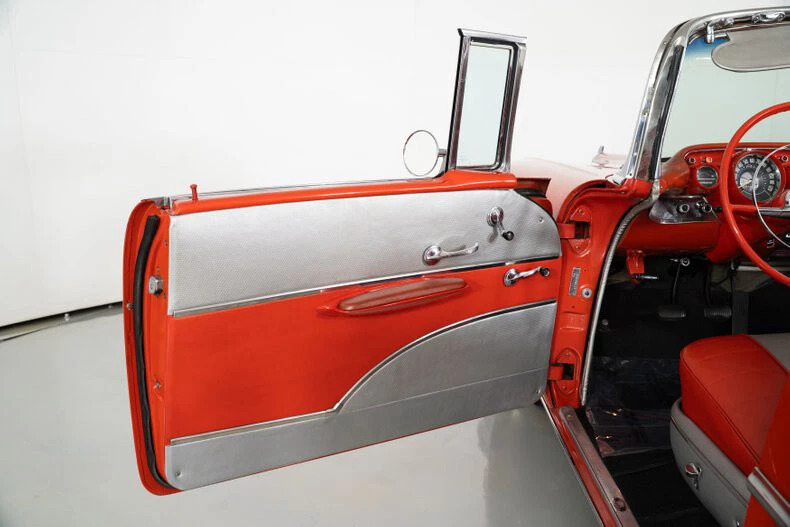 1957 Chevrolet Bel Air/150/210 Convertible