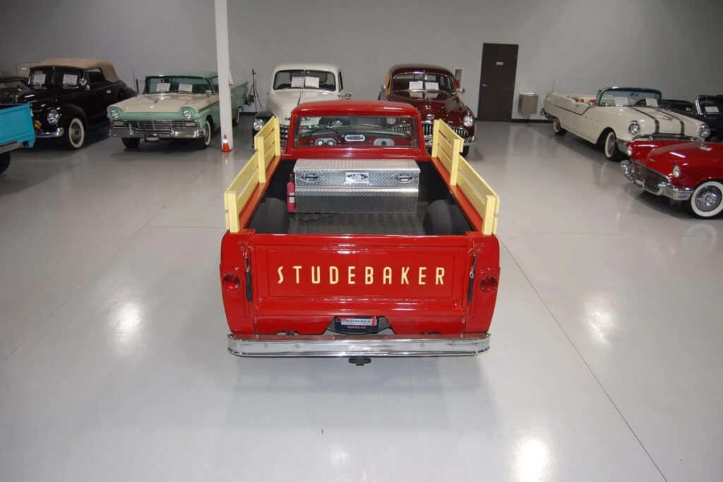 1962 Studebaker 7e5-122 1/2 Ton Pickup