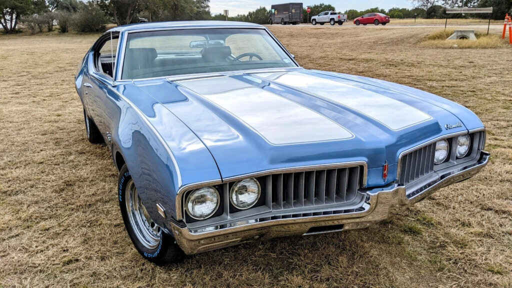 1969 Oldsmobile Cutlass low Miles Original Condition Rally Stripes Coupe