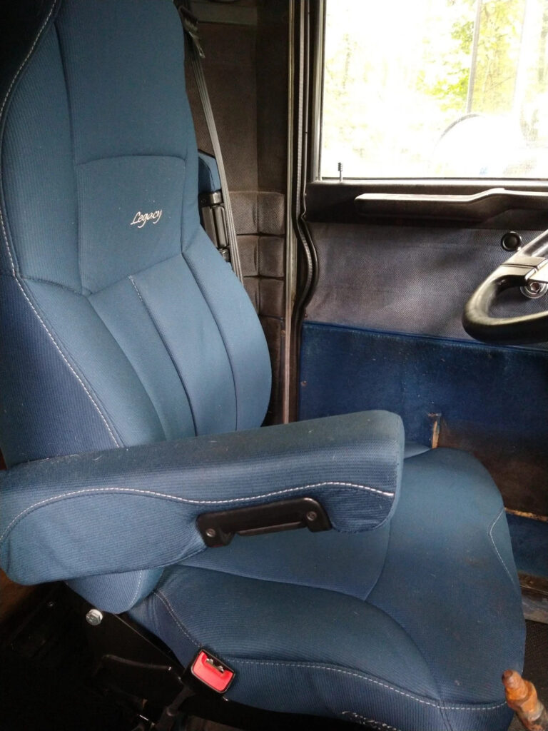 1991 Peterbuilt 379 127″ BBC