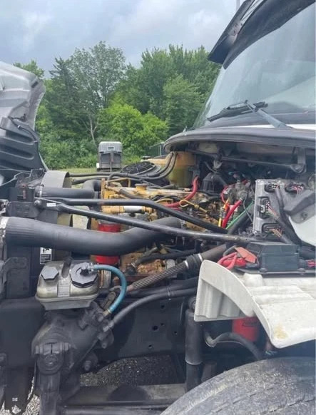 2003 Freightliner Toterhome with Garage