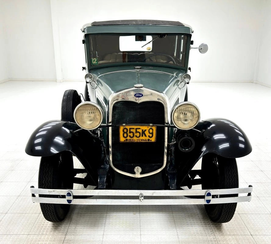 1930 Ford Model A Town Sedan