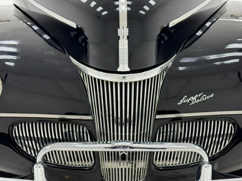1941 Ford Super Deluxe Coupe