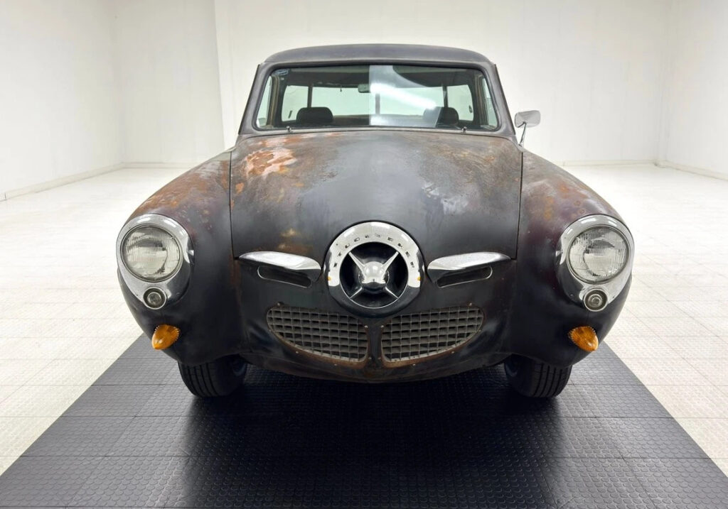 1951 Studebaker Champion Starlite Coupe