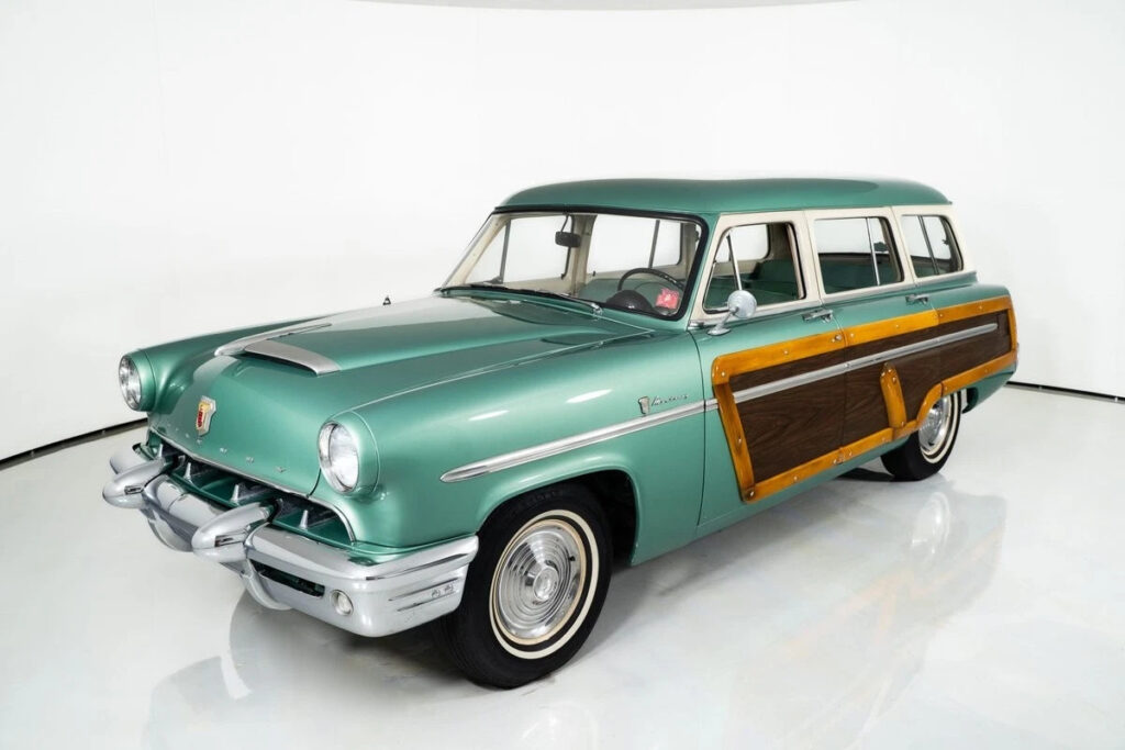 1953 Mercury Monterey Woody