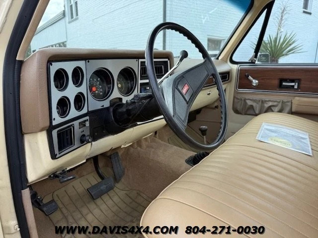1976 GMC K-15 Squarebody Short Bed LS Swap 4×4