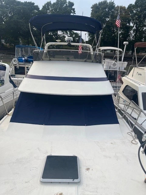 1986 Tollycraft 34 Sundeck