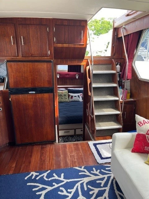 1986 Tollycraft 34 Sundeck