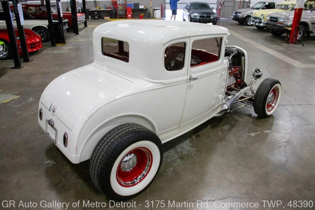 1931 Ford 5 Window