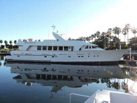 1992 Christensen 110′ Yacht * USA Built Fiberglass Detroit 16v92 DDEC Low HOUR for sale