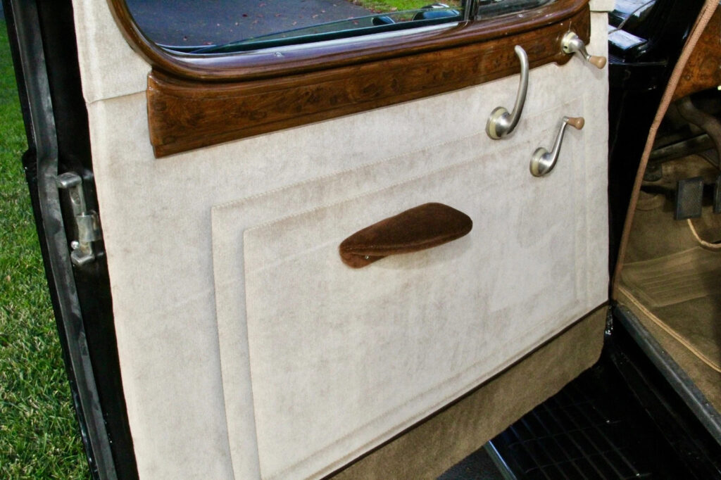 1940 Packard 180 7-Passenger Sedan – Beautiful. Great History!