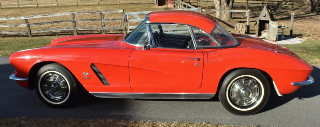 1962 Chevrolet Corvette 327 / 360 hp Factory Fuel Injection #’s Matching