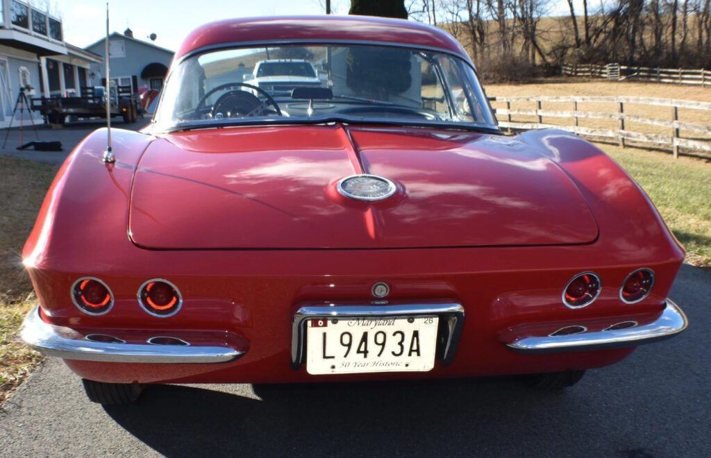 1962 Chevrolet Corvette 327 / 360 hp Factory Fuel Injection #’s Matching