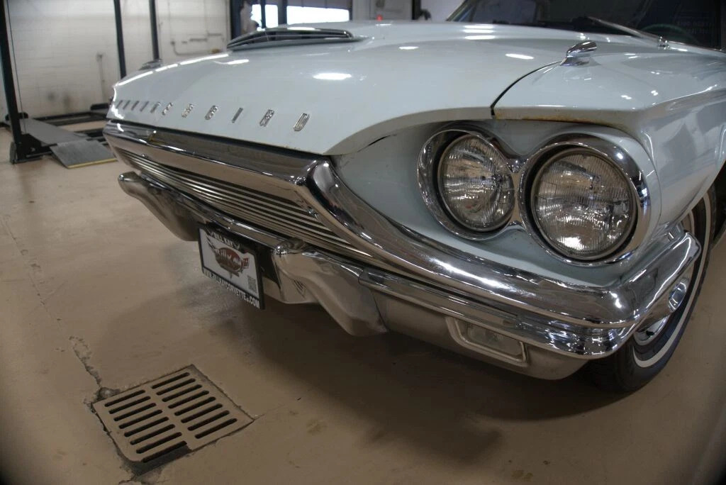 1964 Ford Thunderbird