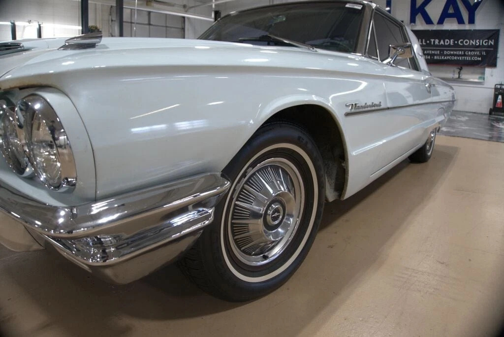 1964 Ford Thunderbird