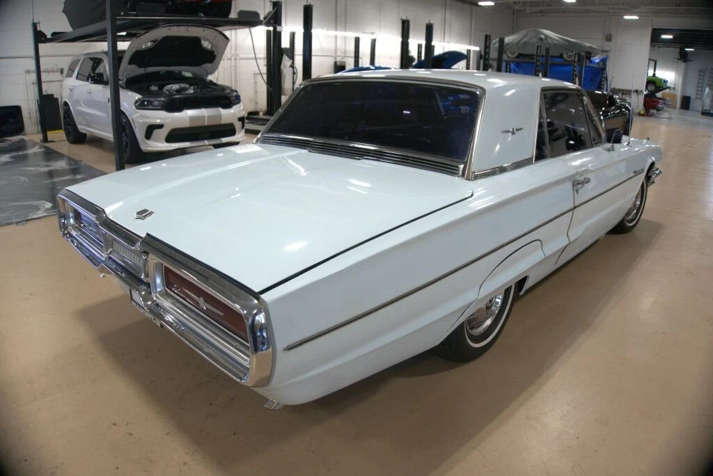 1964 Ford Thunderbird