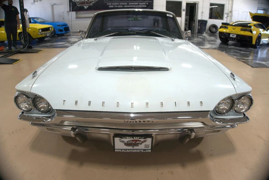 1964 Ford Thunderbird