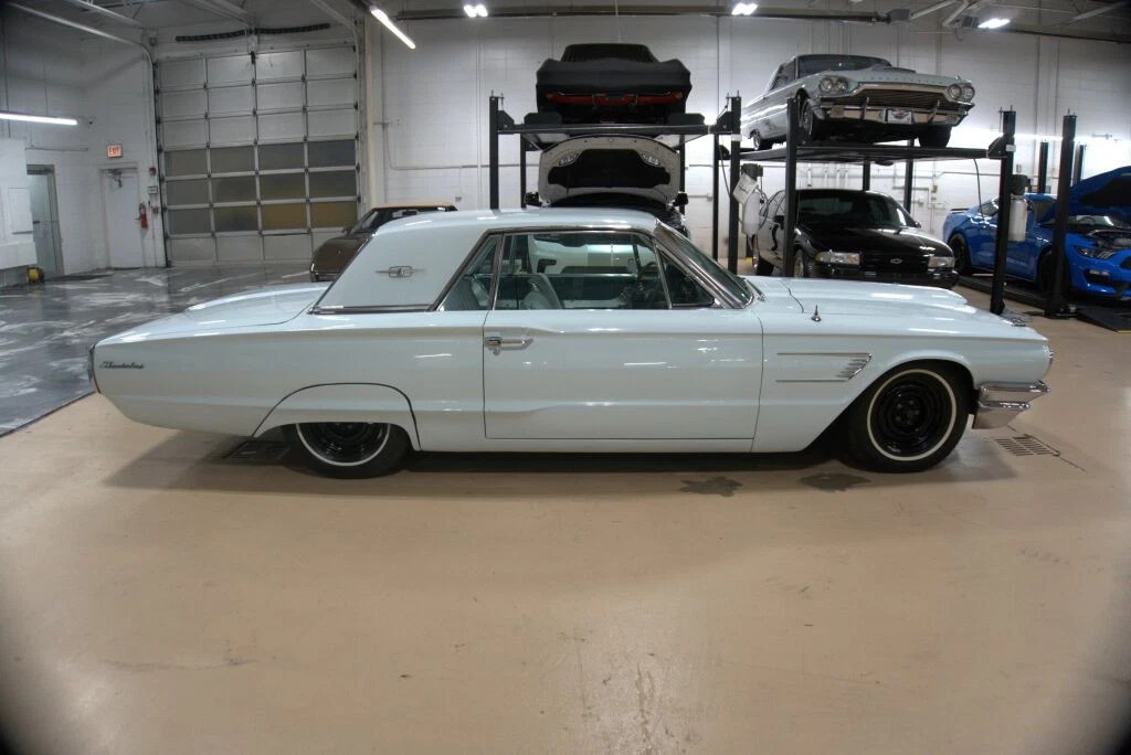 1965 Ford Thunderbird