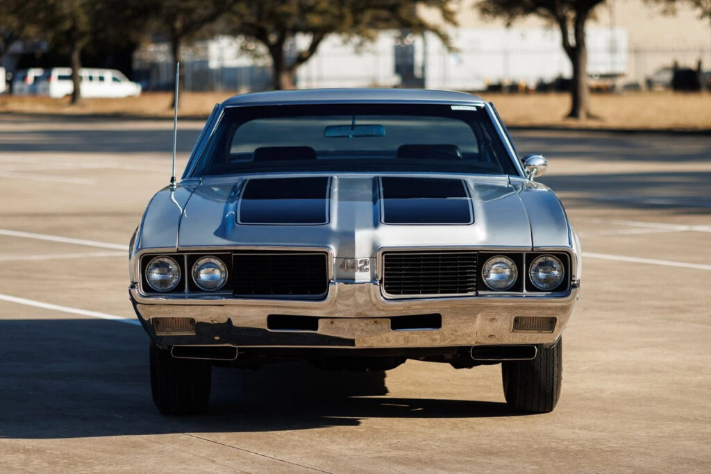 1969 Oldsmobile 442 Body off Restoration