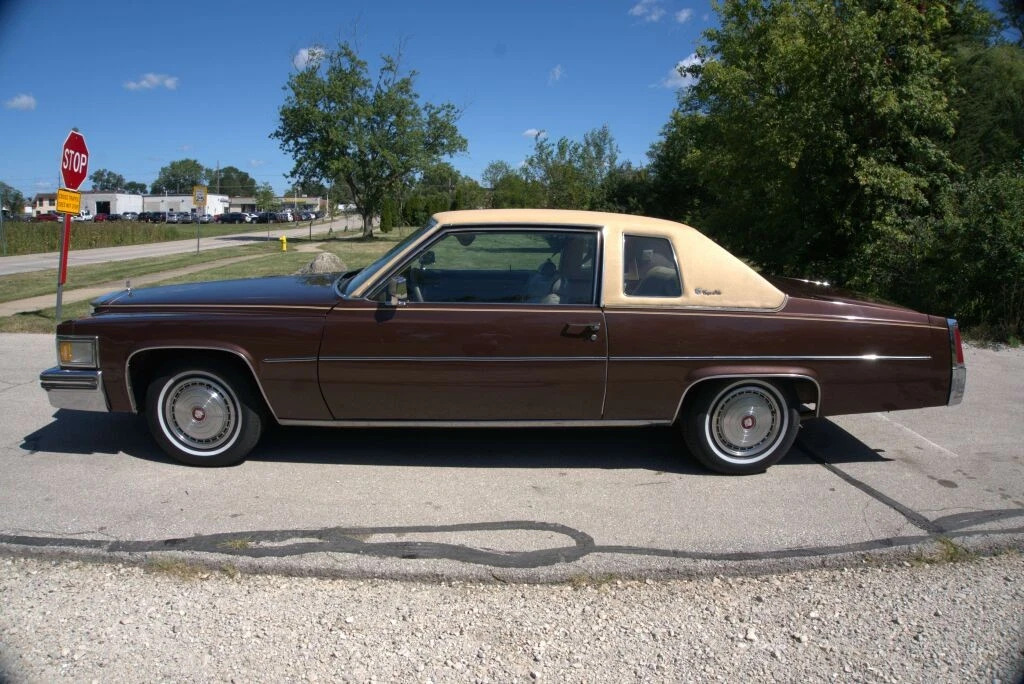 1977 Cadillac Coupe Deville