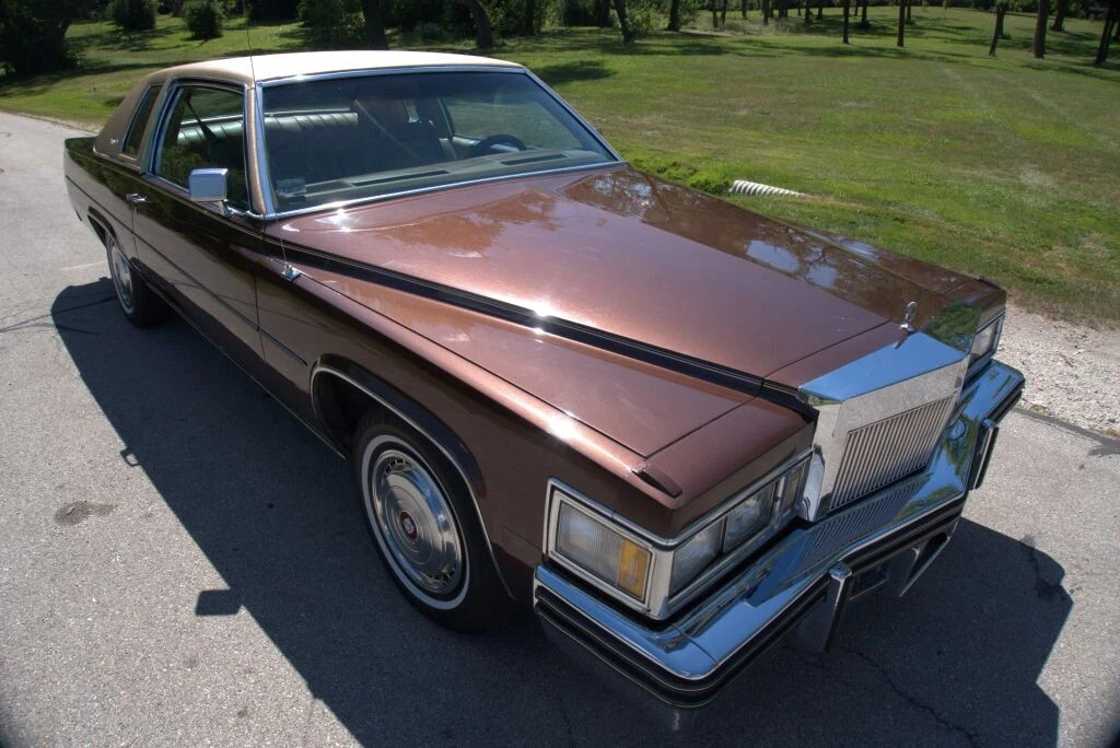 1977 Cadillac Coupe Deville