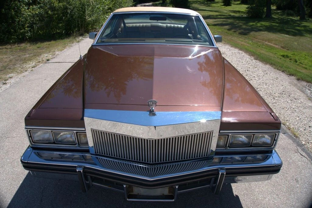1977 Cadillac Coupe Deville