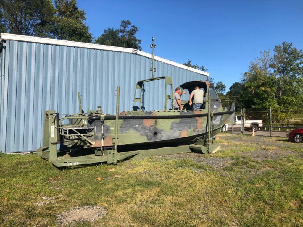 American Work Boat Sabre Jet & Cummins Diesels New!!