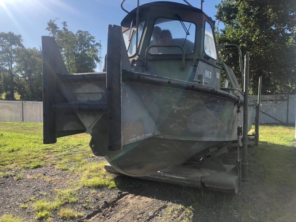 American Work Boat Sabre Jet & Cummins Diesels New!!