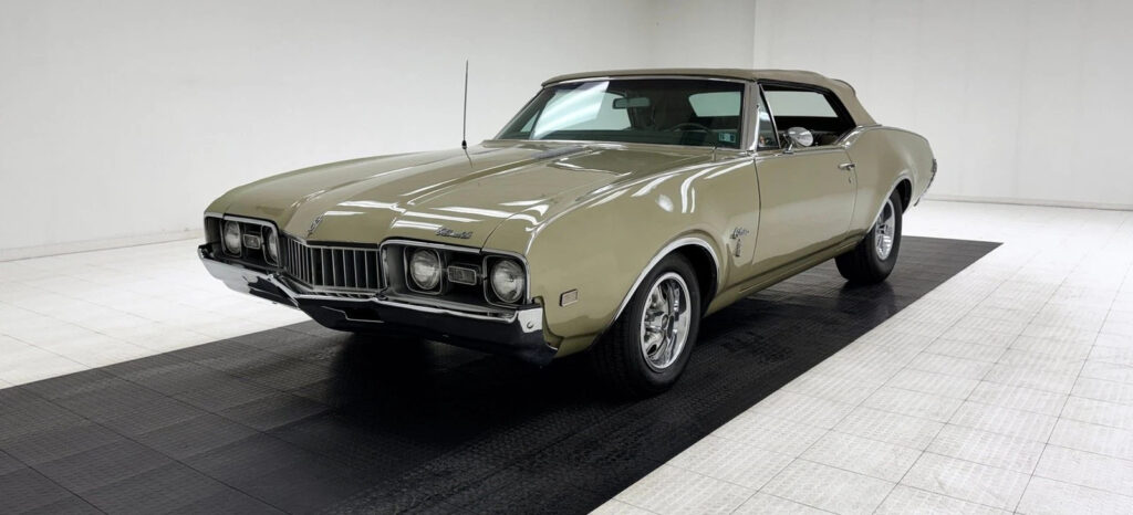 1968 Oldsmobile Cutlass S Convertible