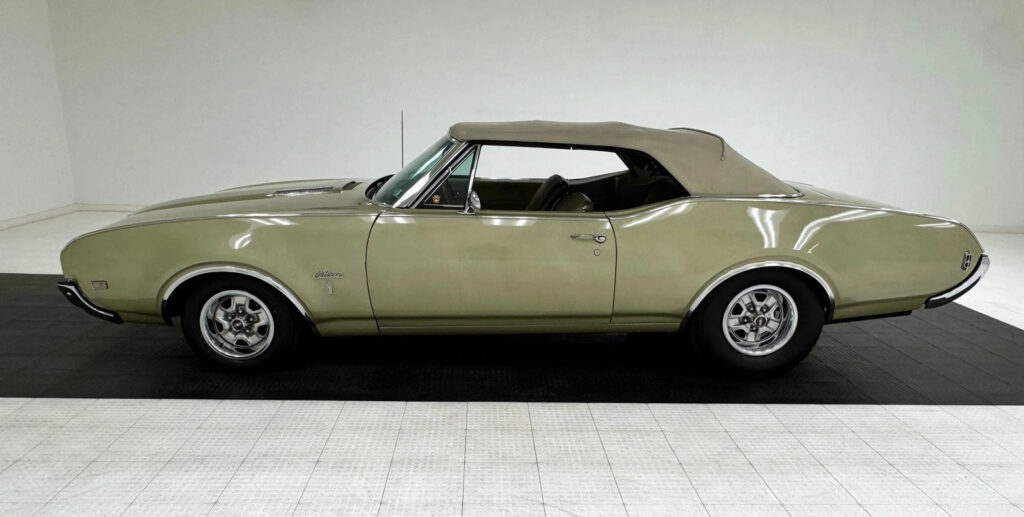 1968 Oldsmobile Cutlass S Convertible