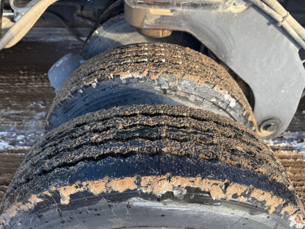 2006 Oshkosh M1070 HET 8×8 With M1000 Off Road Heavy Haul Trailer Diesel