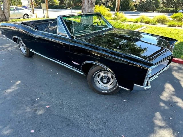 1966 Pontiac GTo Conv. – 4 Manual Tri-Power
