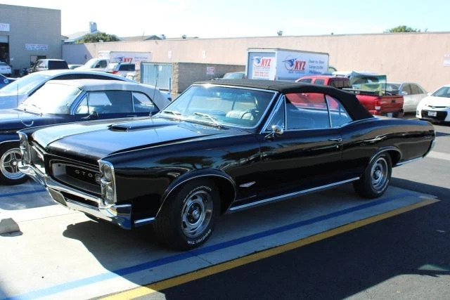 1966 Pontiac GTo Conv. – 4 Manual Tri-Power
