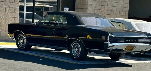 1966 Pontiac GTo Conv. – 4 Manual Tri-Power