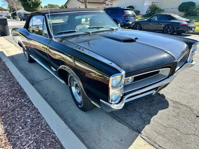1966 Pontiac GTo Conv. – 4 Manual Tri-Power