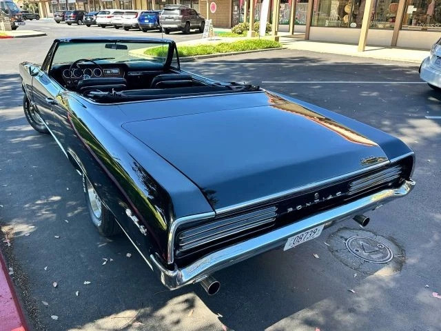 1966 Pontiac GTo Conv. – 4 Manual Tri-Power