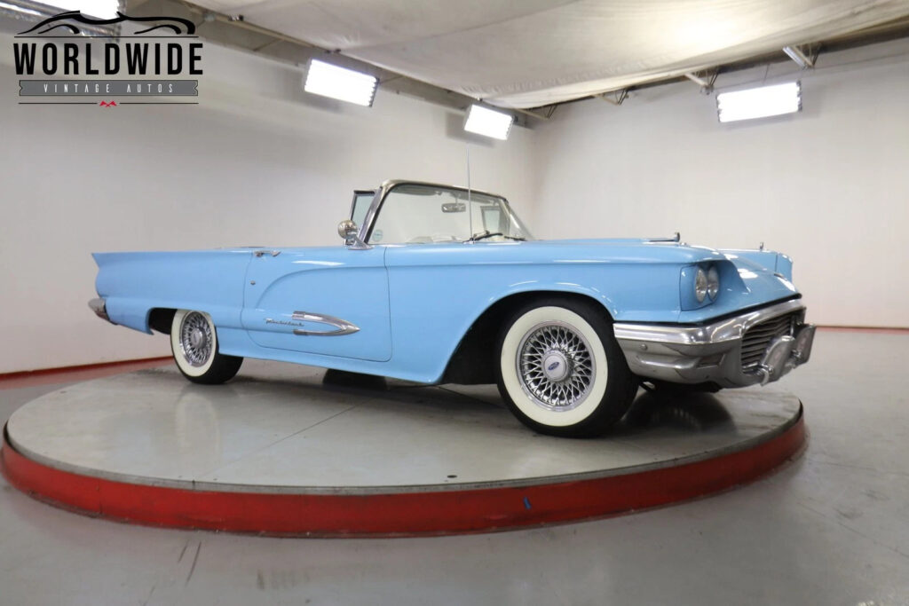 1959 Ford Thunderbird