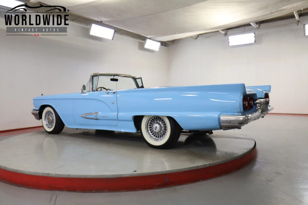 1959 Ford Thunderbird