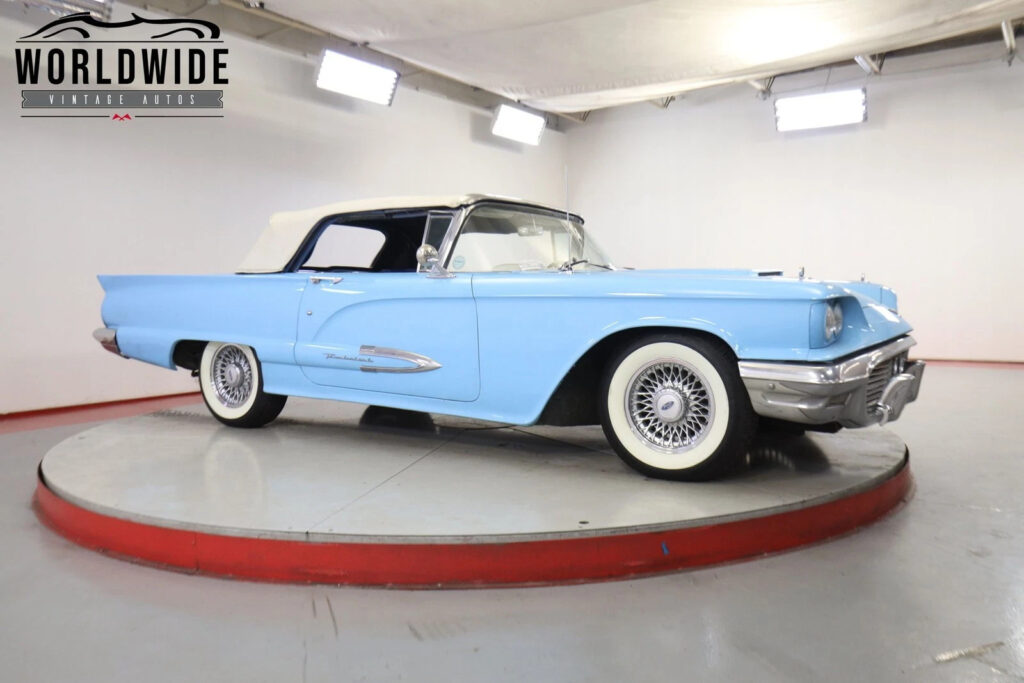 1959 Ford Thunderbird