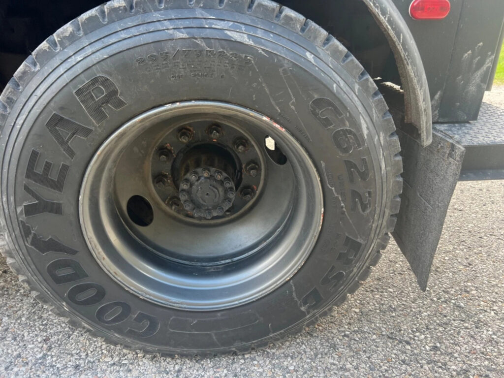 1989 Ford f700 Armored Truck swat Diesel Military