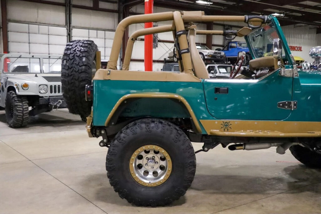 1995 Jeep Wrangler / Yj