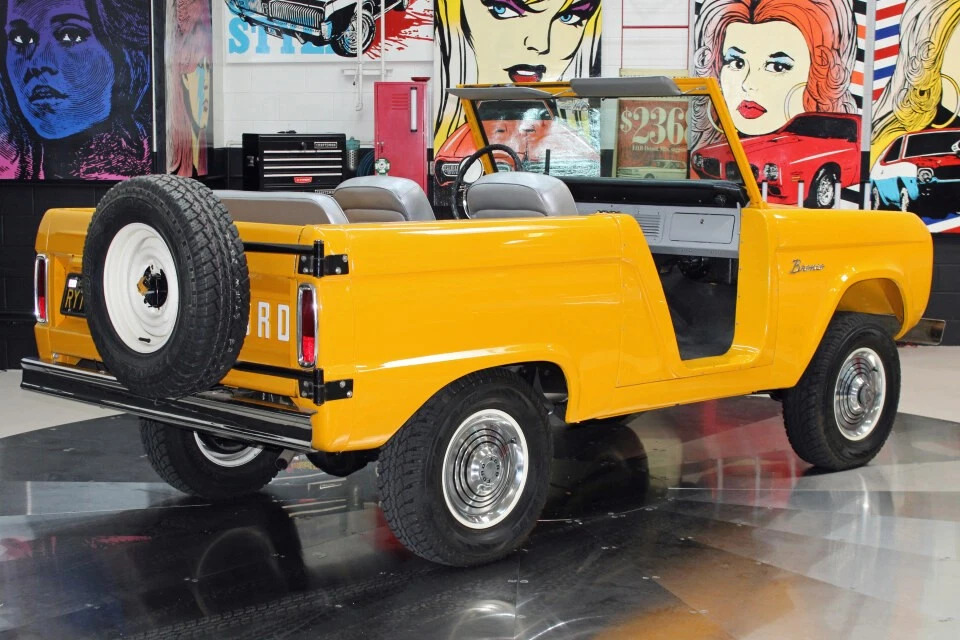 1966 Ford Bronco U13 Roadster