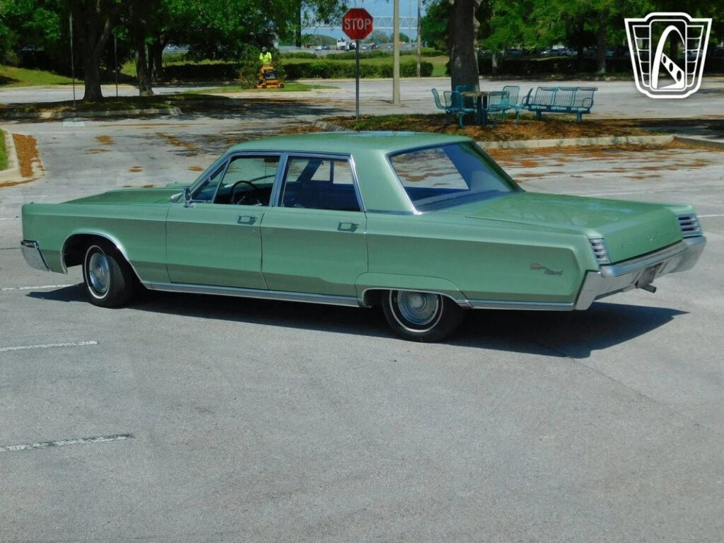 1967 Chrysler Newport