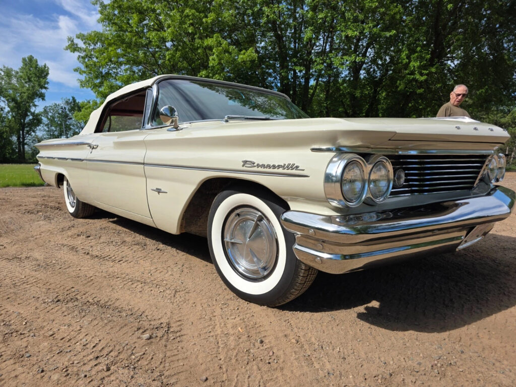 1960 Pontiac Bonneville