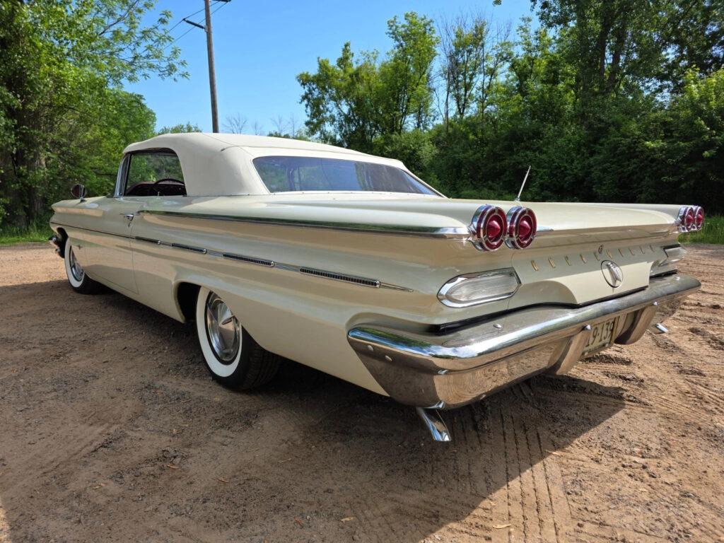1960 Pontiac Bonneville