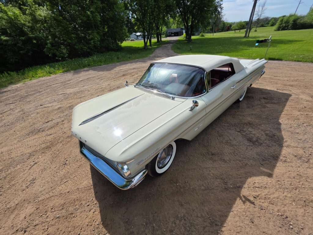 1960 Pontiac Bonneville